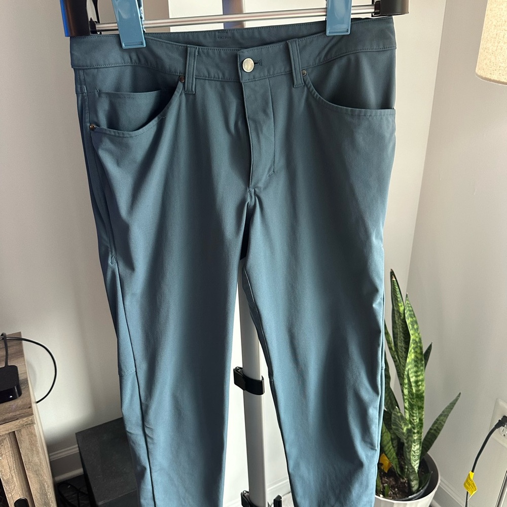 Lululemon ABC 5 Pocket Slim Fit Pants / 32x32